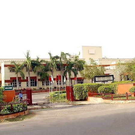 Hotel Yamuna View アーグラ エクステリア 写真