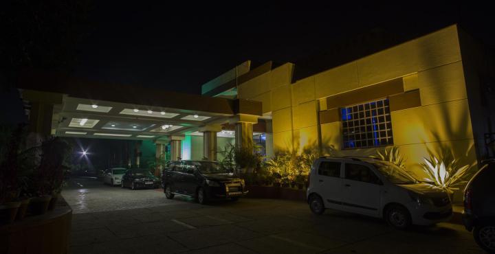 Hotel Yamuna View アーグラ エクステリア 写真